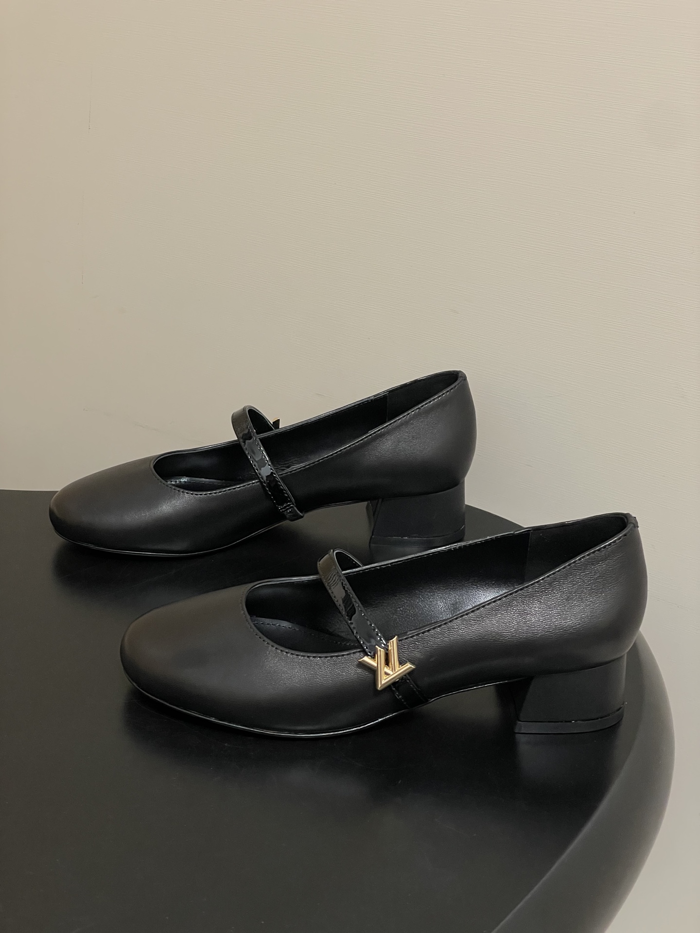 Women's high heels